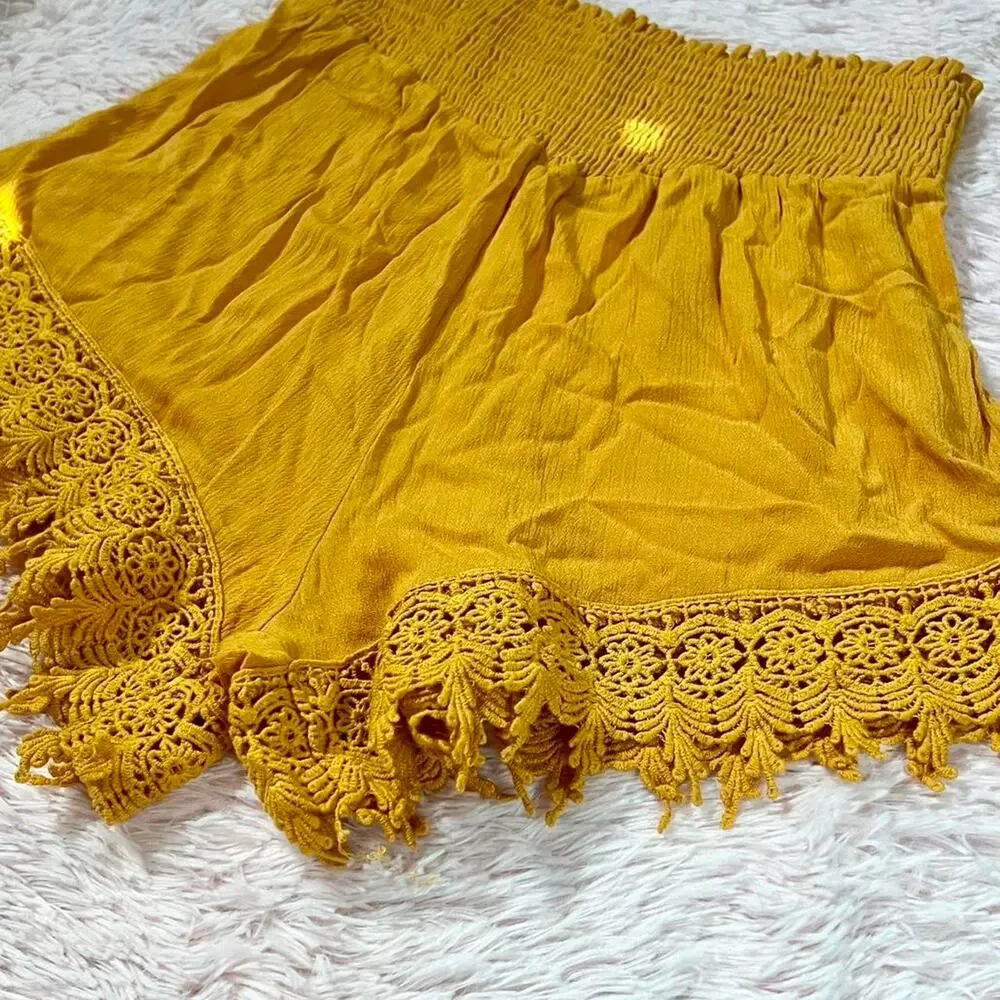 Yellow‎ Slinky Smocked Summer Boho Cottage Core Indie Crotchet Lace Trim Shorts - Picture 3 of 4